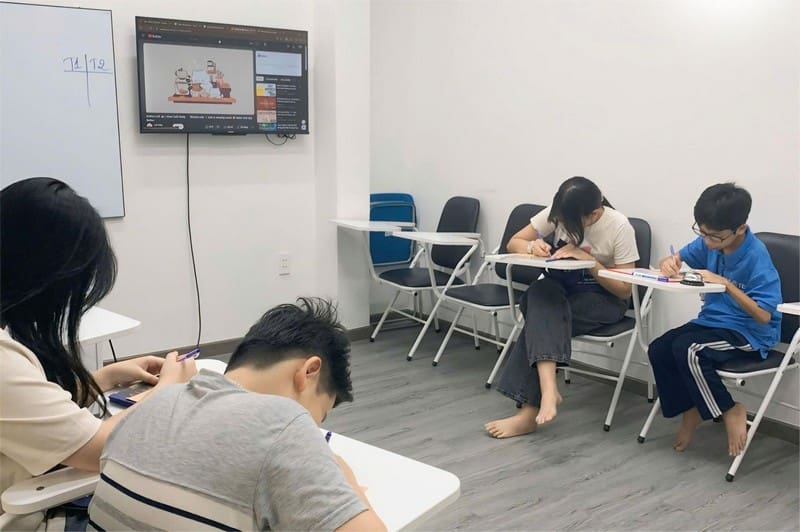 Luyện đọc và viết tiếng Anh mỗi ngày là cách học tiếng Anh lớp 7 cho người mất gốc