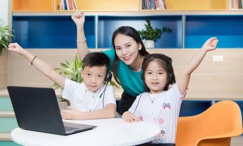 Cải thiện kỹ năng nghe một cách tự nhiên là cách học tiếng Anh lớp 7 cho người mất gốc