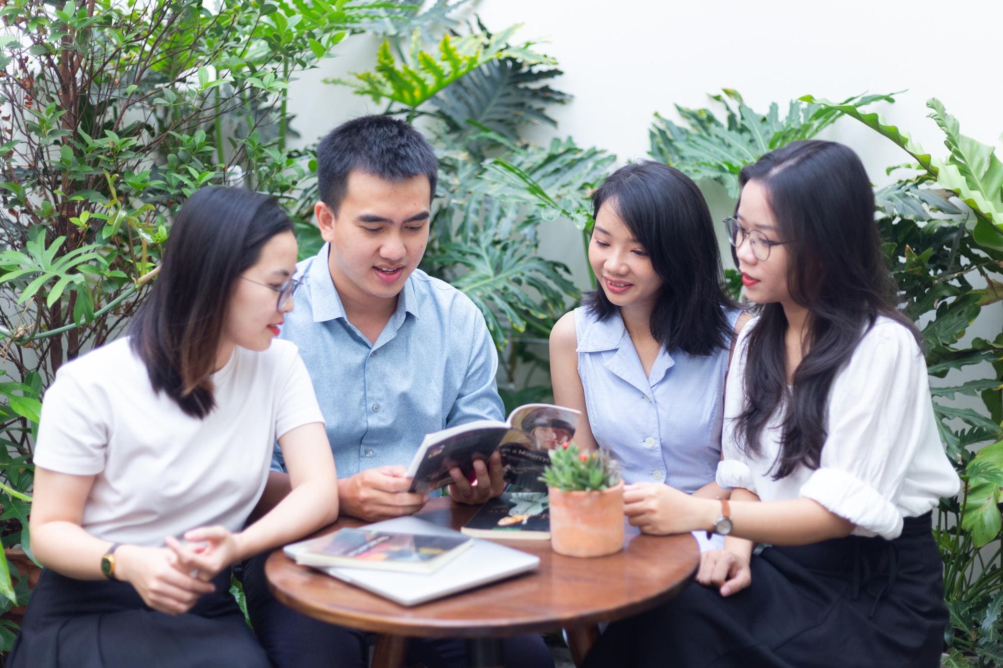Nên học tài liệu tiếng Anh giao tiếp cho người mới bắt đầu như thế nào cho hiệu quả nhất?