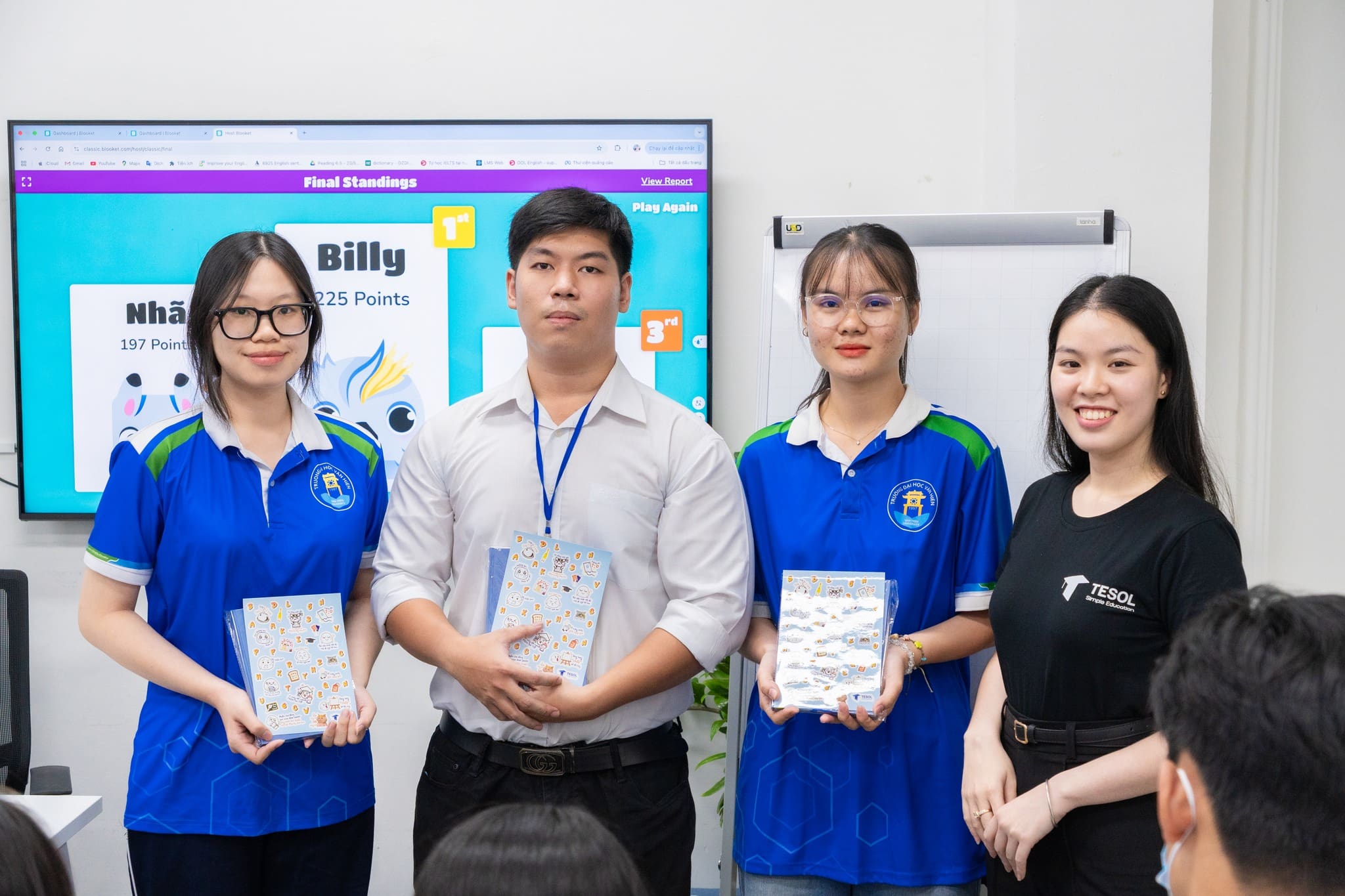 sinh viên văn hiến kiến tập