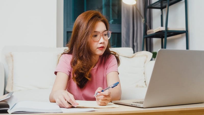 Bạn cần dành thời gian học tiếng Anh mỗi ngày để có được kết quả tốt nhất